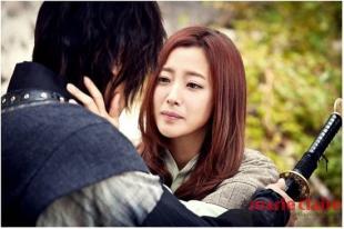 韩剧信义24集在线观看,揭秘剧情高潮，在线观看精彩瞬间