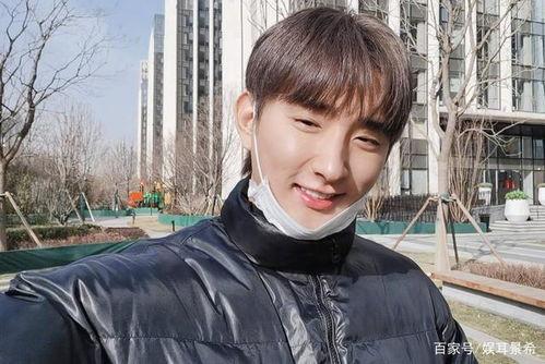 娱乐吃瓜美少女侯明昊,娱乐吃瓜界的青春偶像